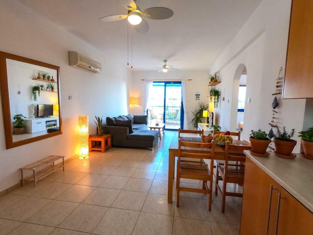 Ron'S Pergola Apartment Πάφος Εξωτερικό φωτογραφία